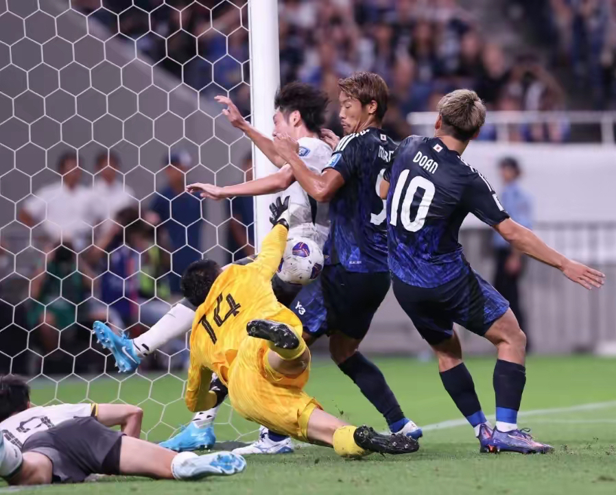 日本球队在亚洲杯上掀起反扑风暴的视频