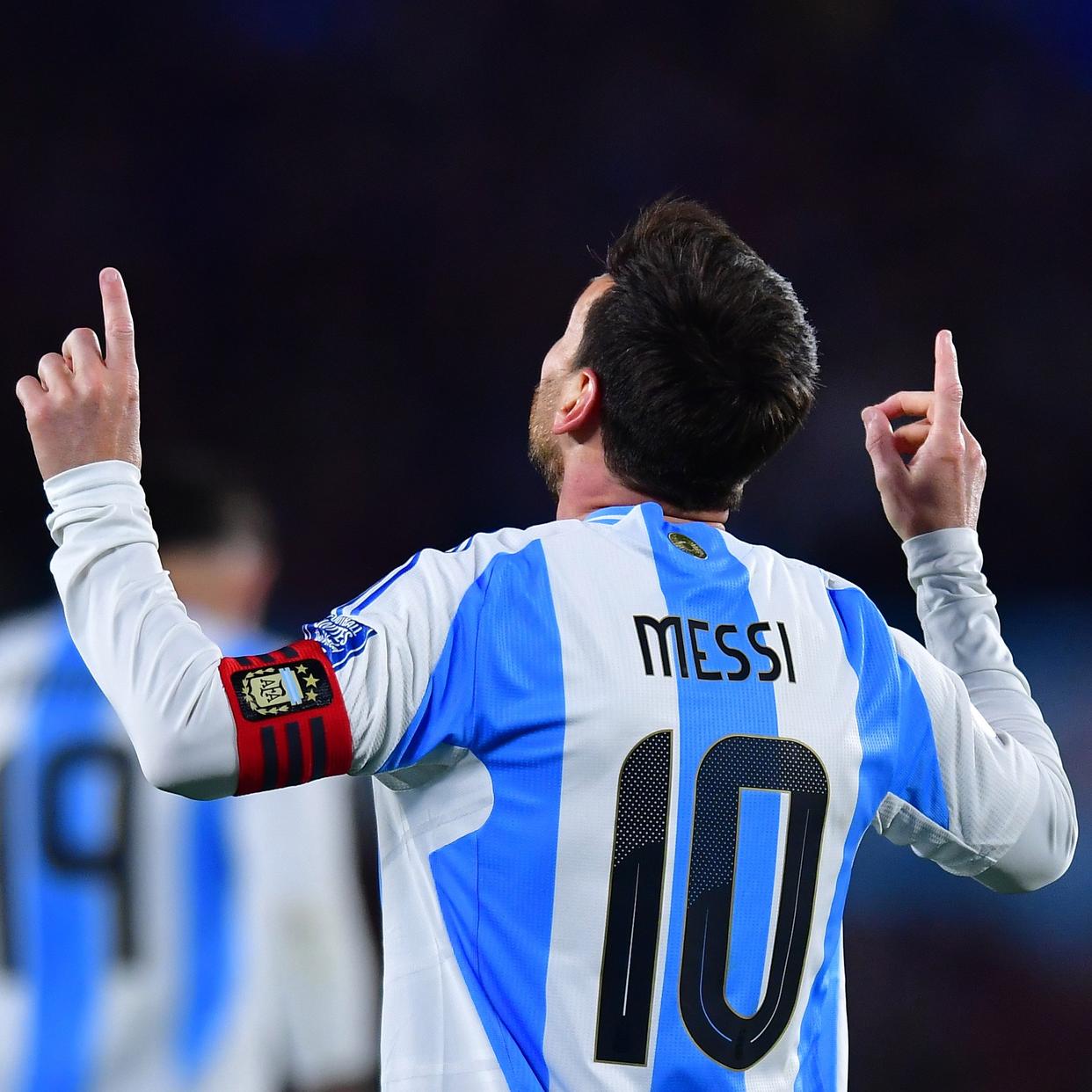 平博体育-梅西帮助巴塞罗那赢得了多少次全国联赛杯